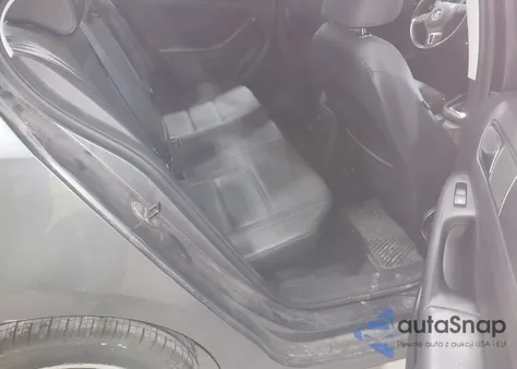 2011 Volkswagen Jetta 2.5L Se z USA, uszkodzony, nr VIN 3VWDZ7AJ8BM321837